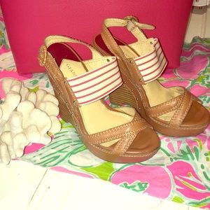 GB wood and stud wedges